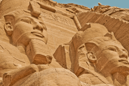 2-tägiger Ausflug nach Abu Simbel & Assuan ab Hurghada